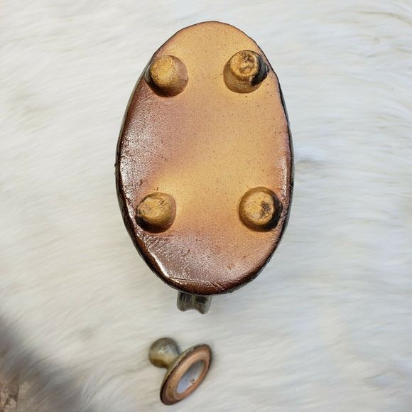 Unmarked Beautiful Pottery Pitcher W/ Spout & Lid - Picture 6 of 7